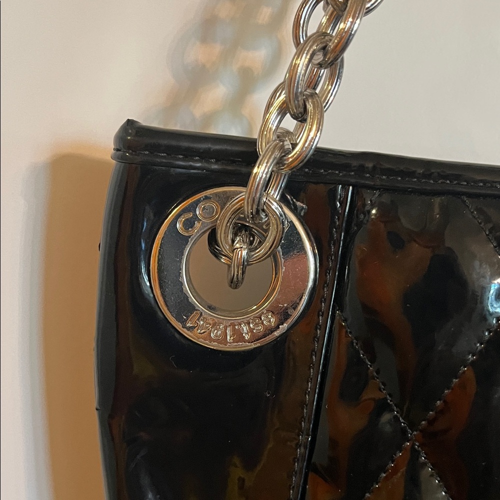 Beautiful Coach Poppy Black Quilted Patent Leather Shoulder Bag - Picture 7 of 13